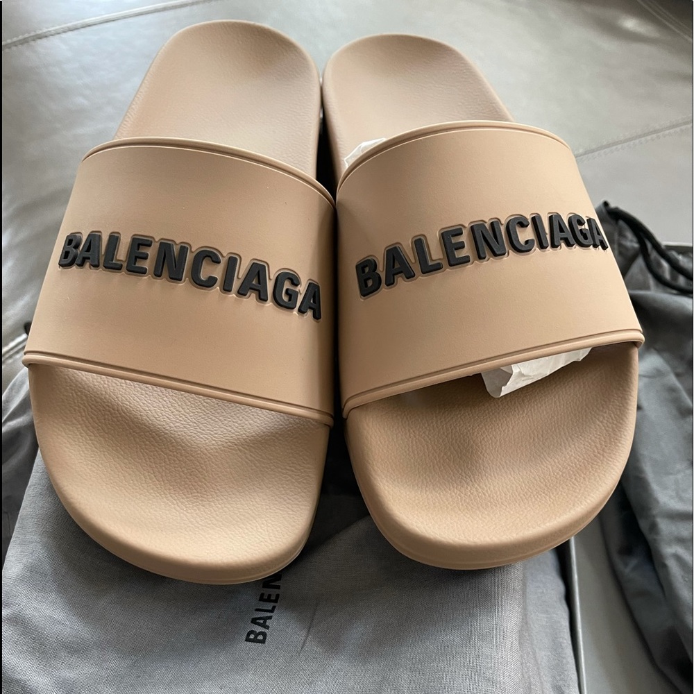Balenciaga Pool Slides NIB